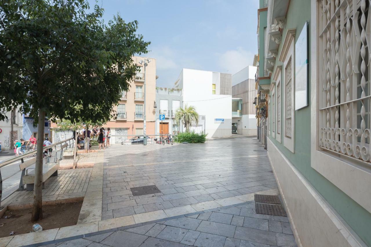 Homely Malaga Plaza Montano Екстер'єр фото