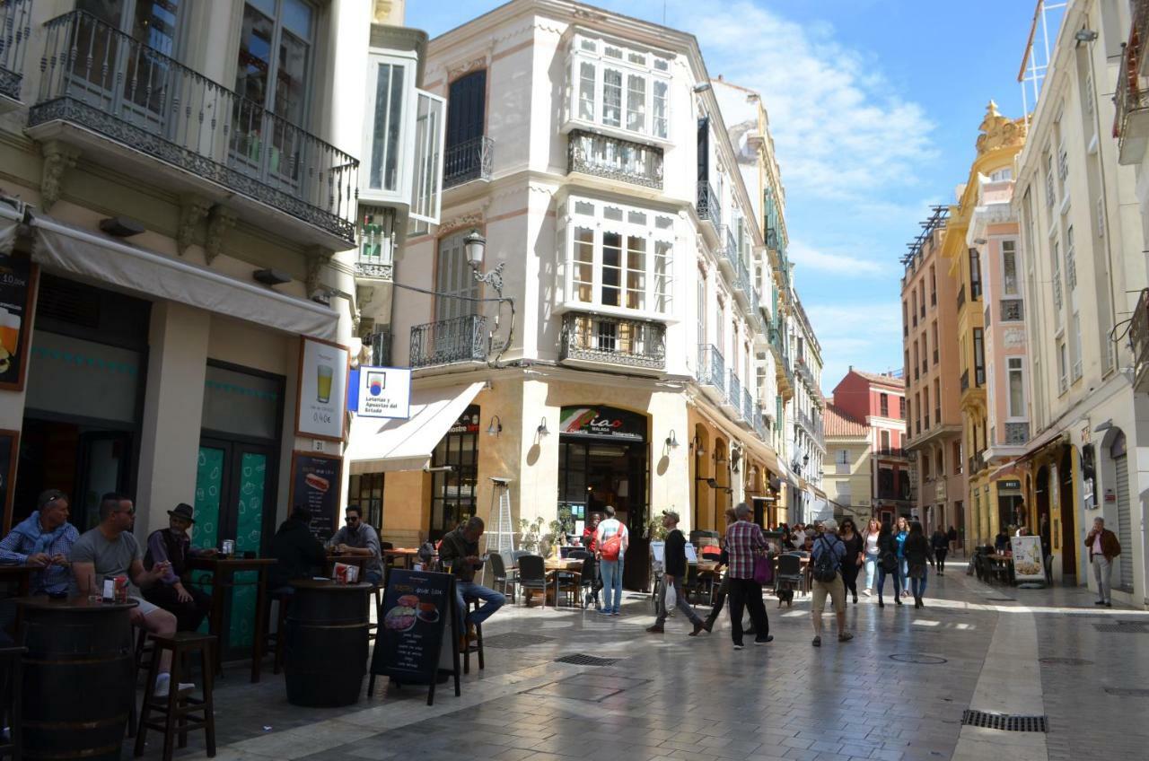 Homely Malaga Plaza Montano Екстер'єр фото