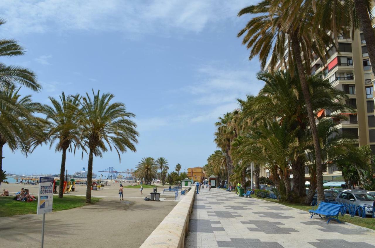 Homely Malaga Plaza Montano Екстер'єр фото